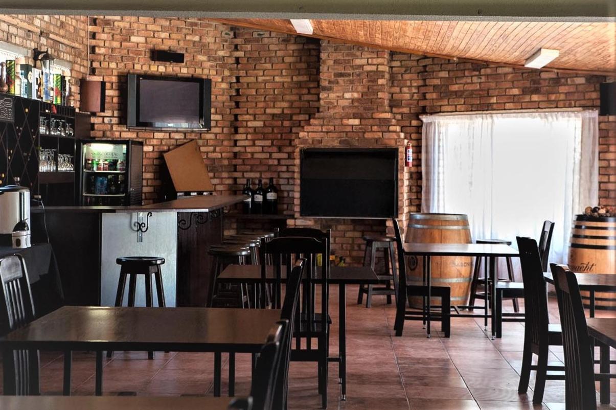 The Lazy Grape Guest Lodge & Spa Benoni Exterior photo